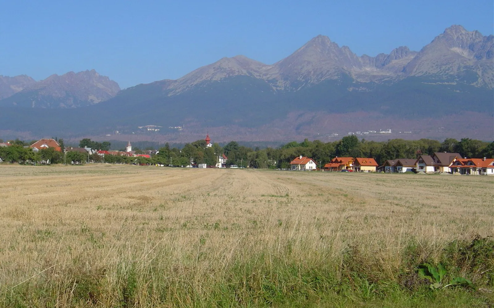 High Tatras ridge above Štrbské Pleso