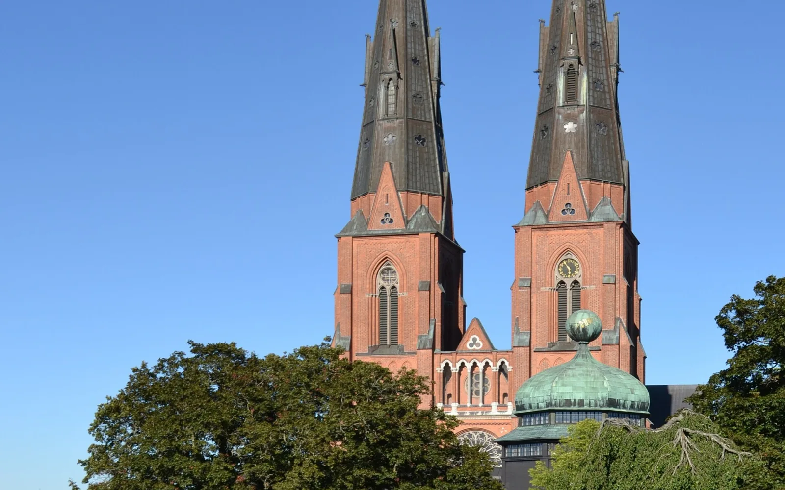 Uppsala domkyrka - by Pudelek