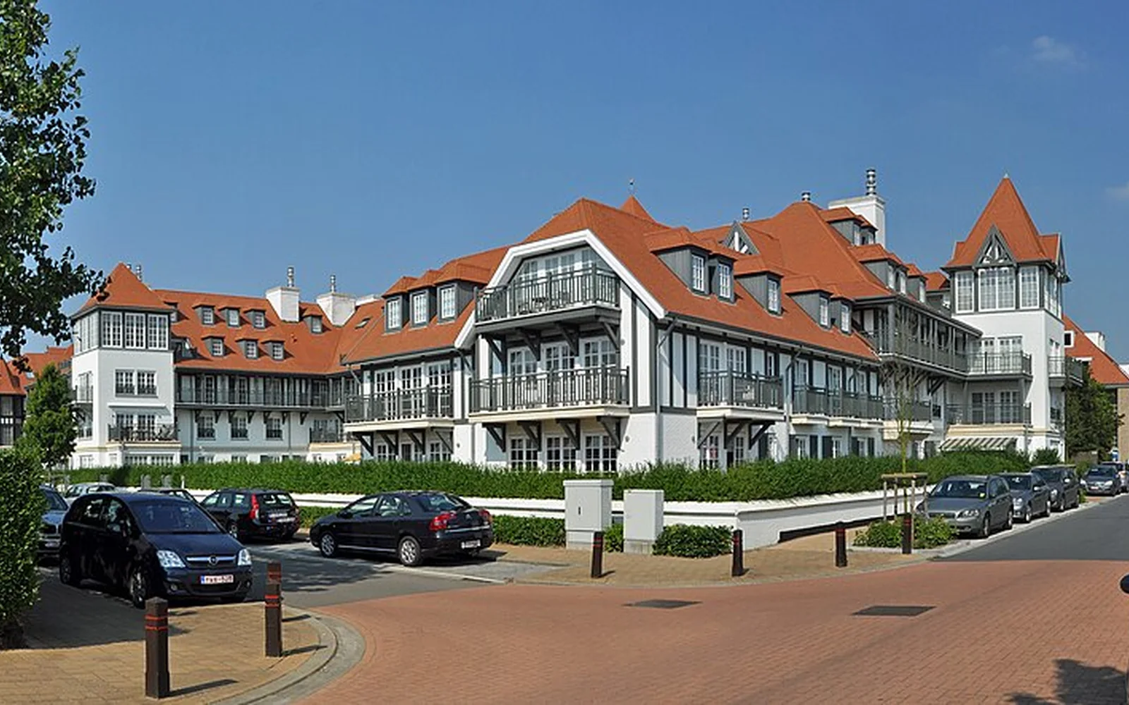 Belle Époque buildings in De Haan’s Concession quarter