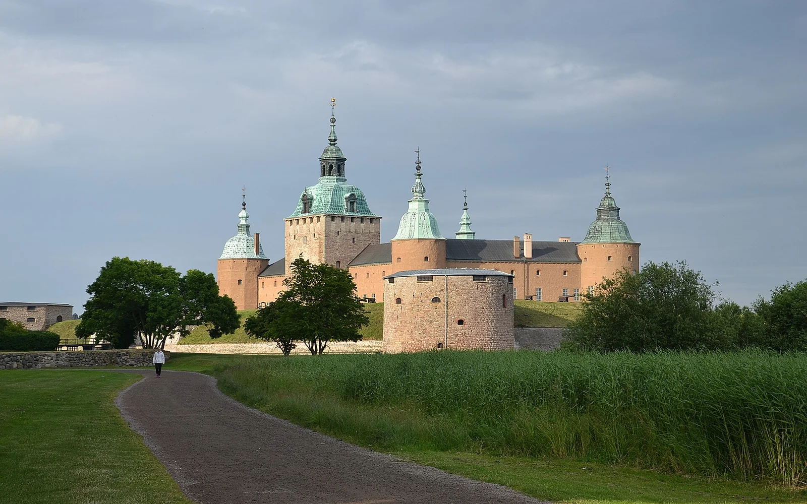 Kalmar Castle beside the water
