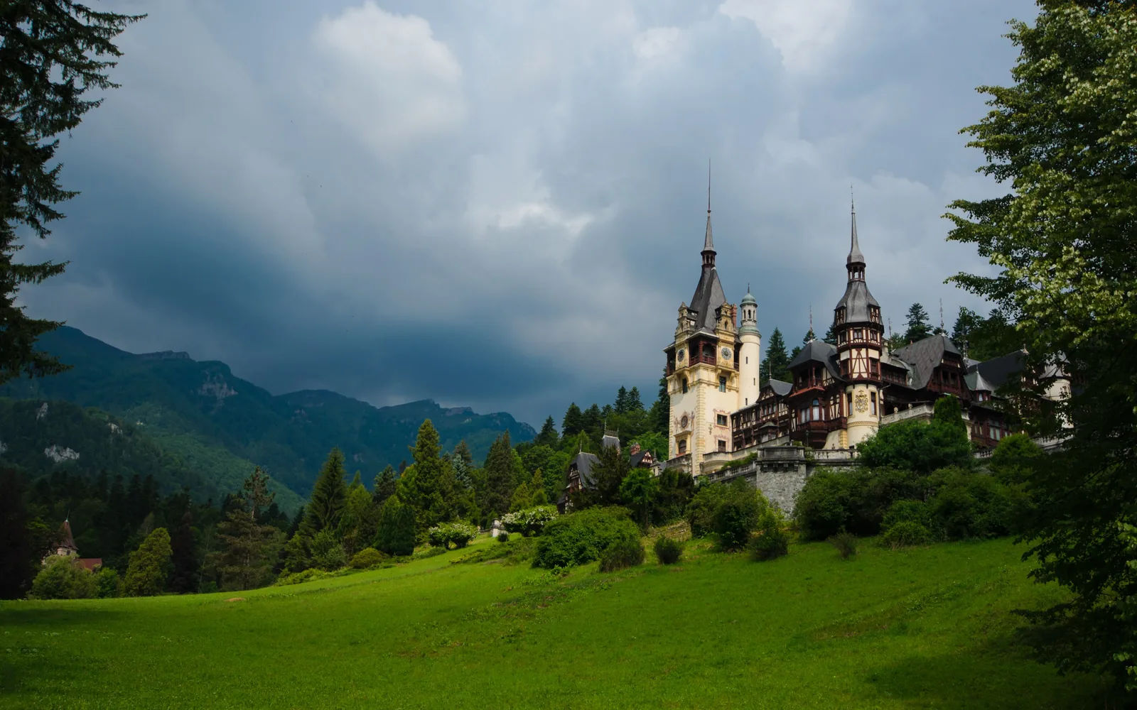 Peleș Castle in the mountain town of Sinaia