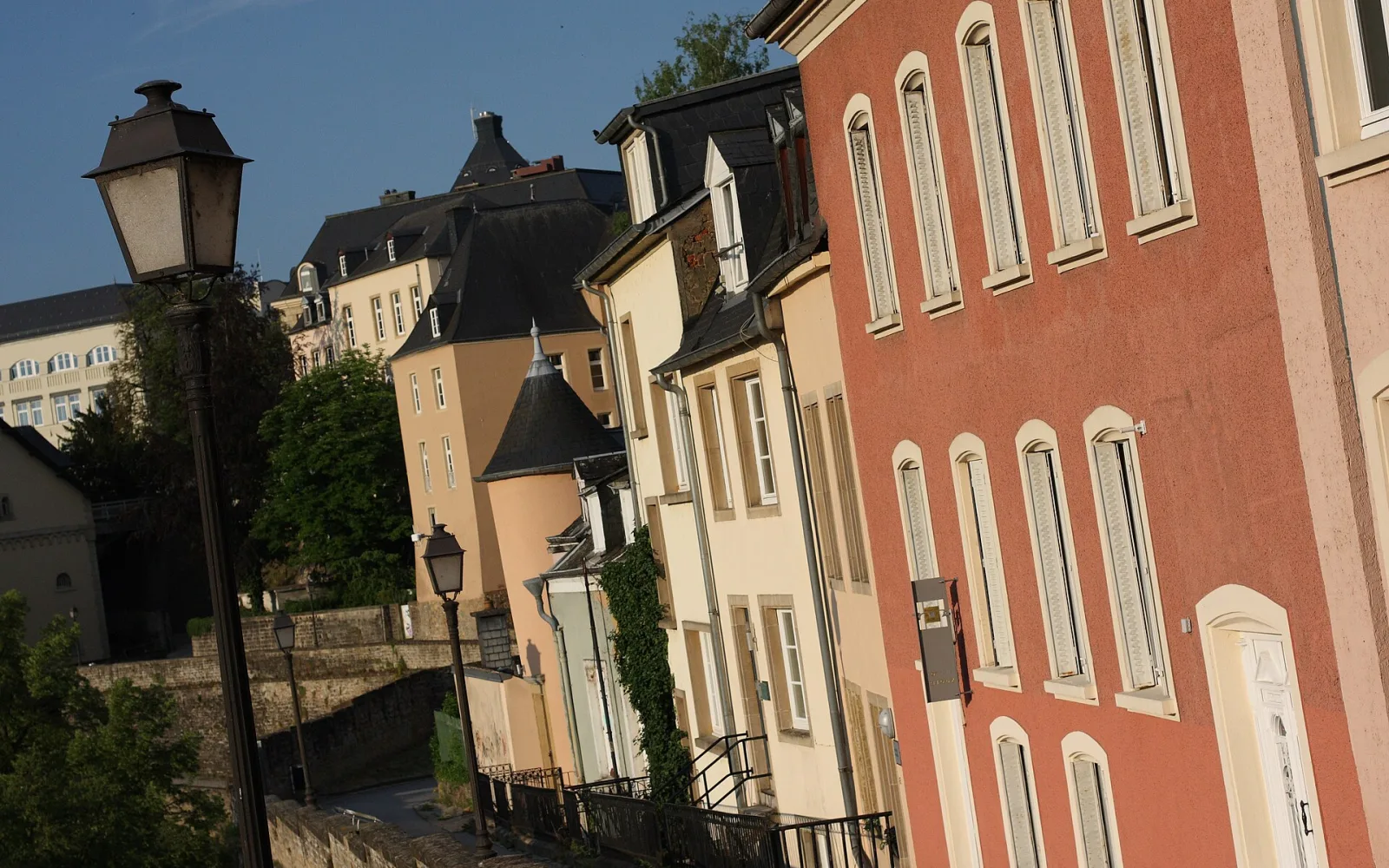 The Chemin de la Corniche overlooking the lower city in Luxembourg City