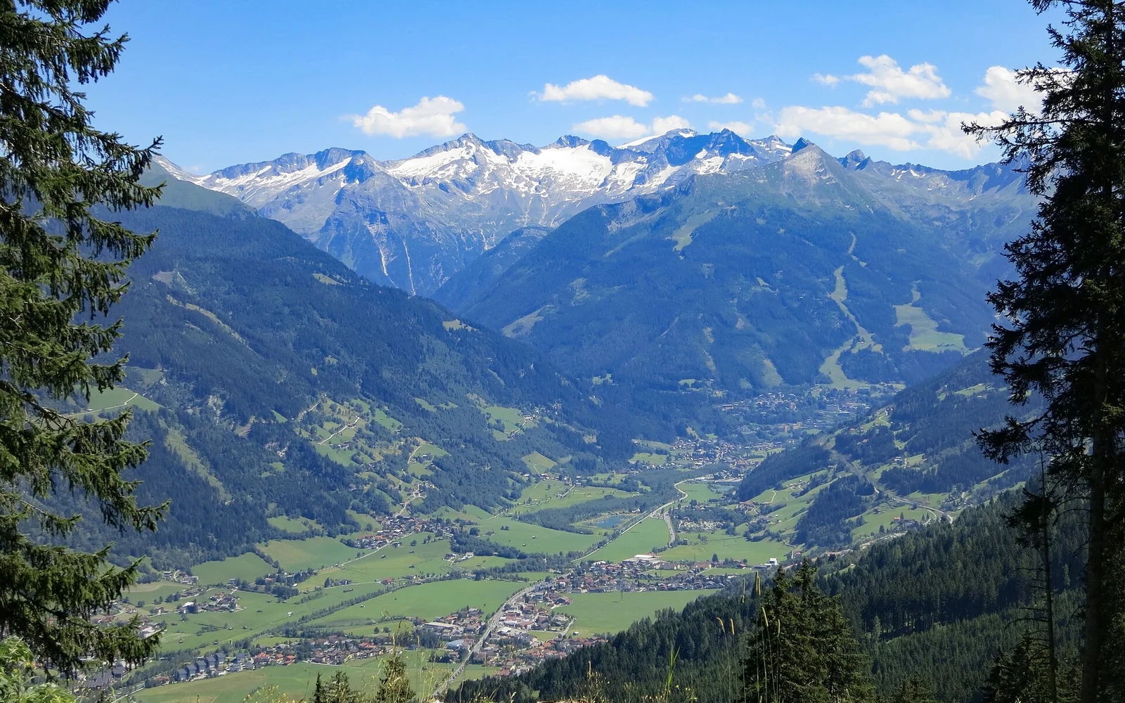 Towns and mountains in Austria's Gastein Valley
