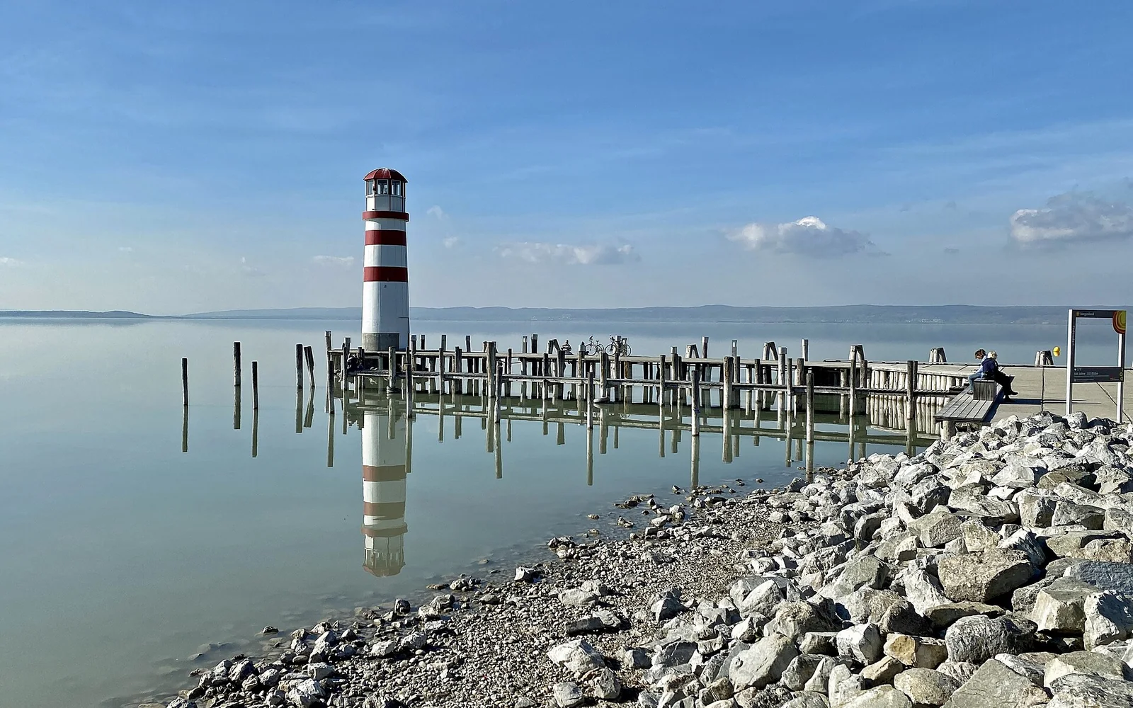 Lighthouse on the shore at Podersdorf