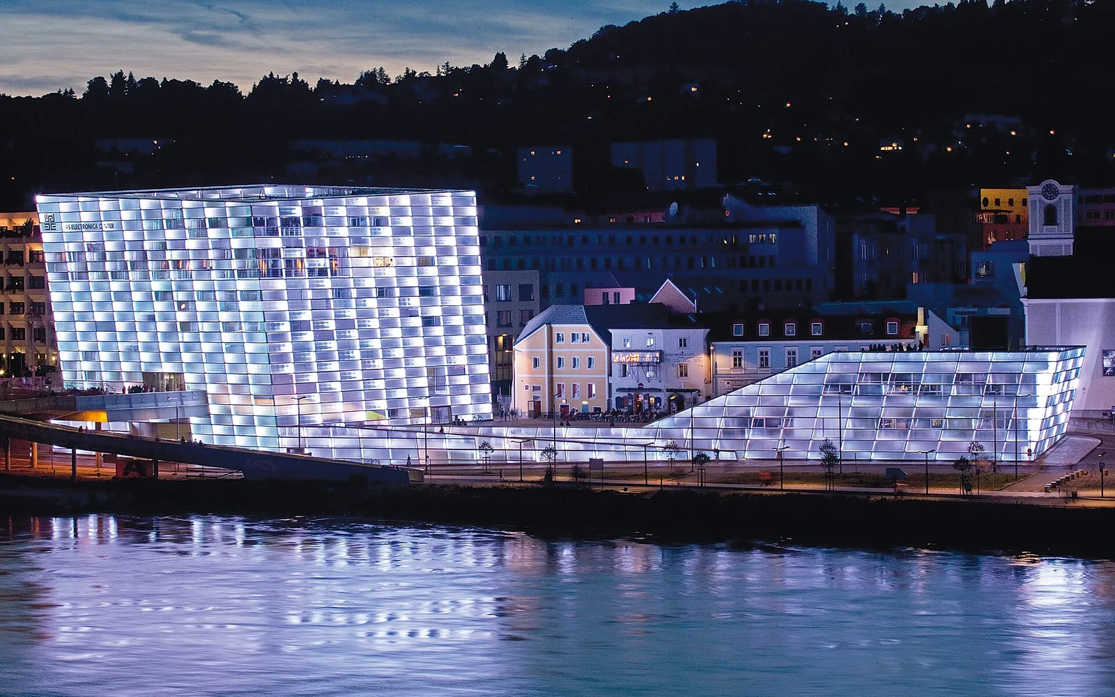 Ars Electronica Center on the Danube in Linz