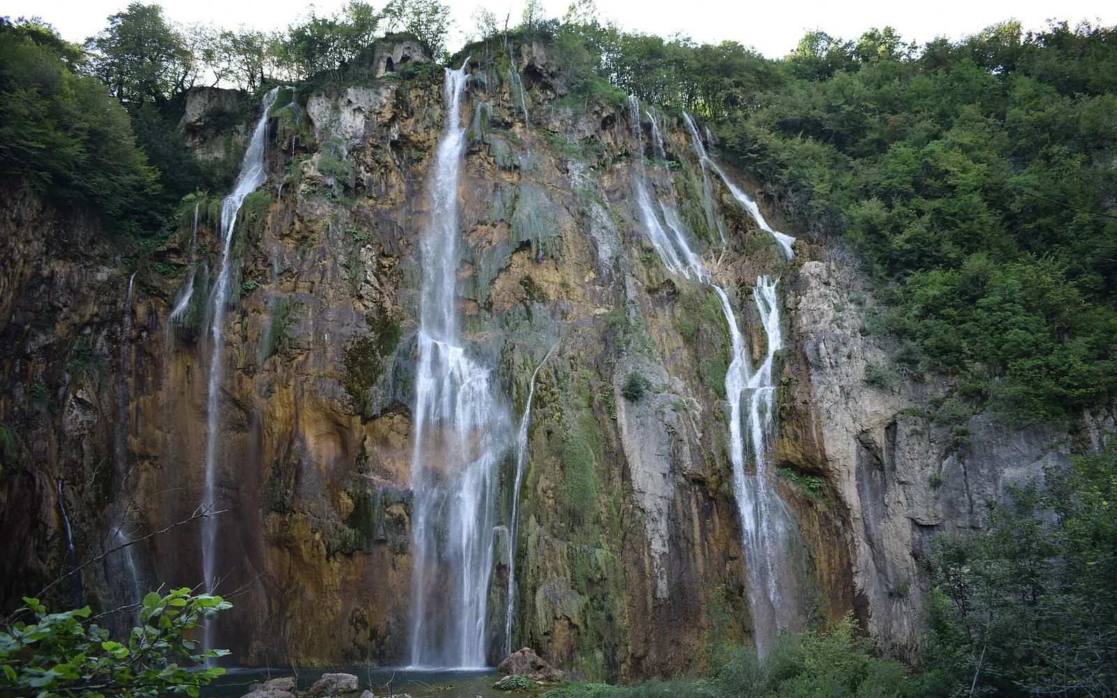 Veliki Slap waterfall in Plitvice Lakes National Park