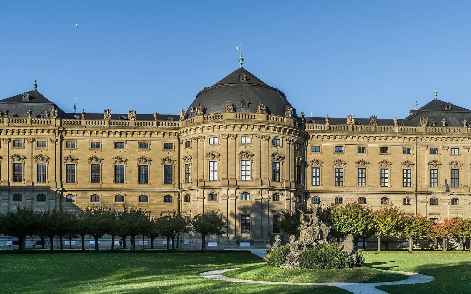 The south façade of the Würzburg Residence