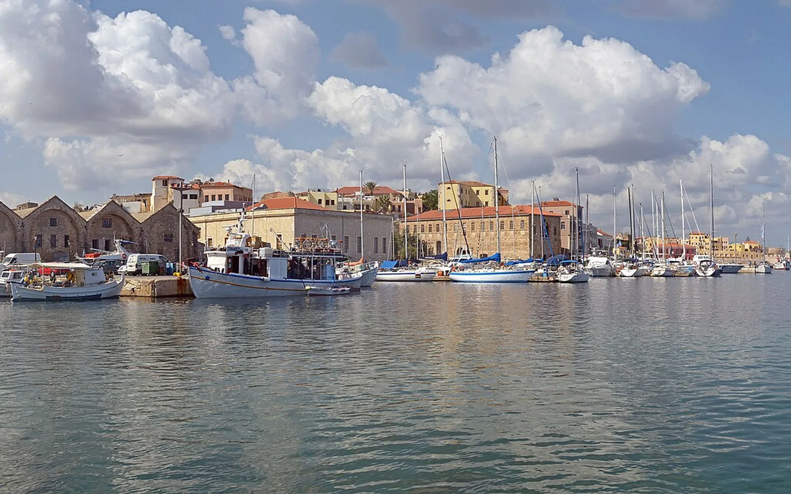Chania's Venetian harbour and lighthouse