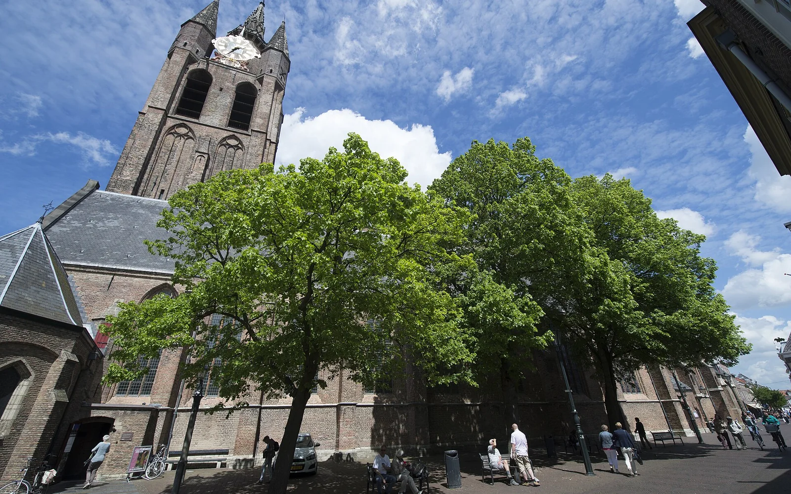 The tower and exterior of Delft's Oude Kerk