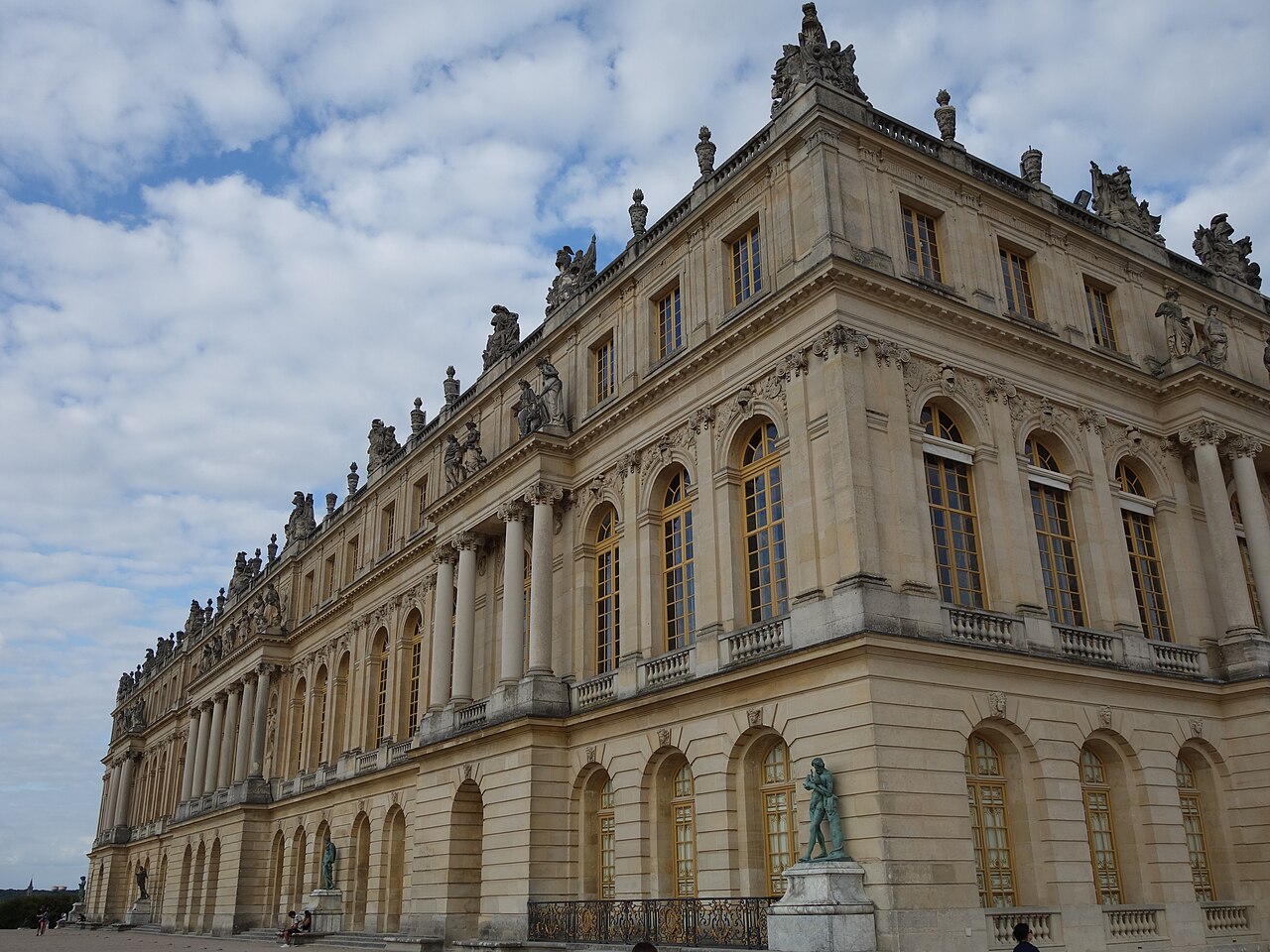 Versailles destination view