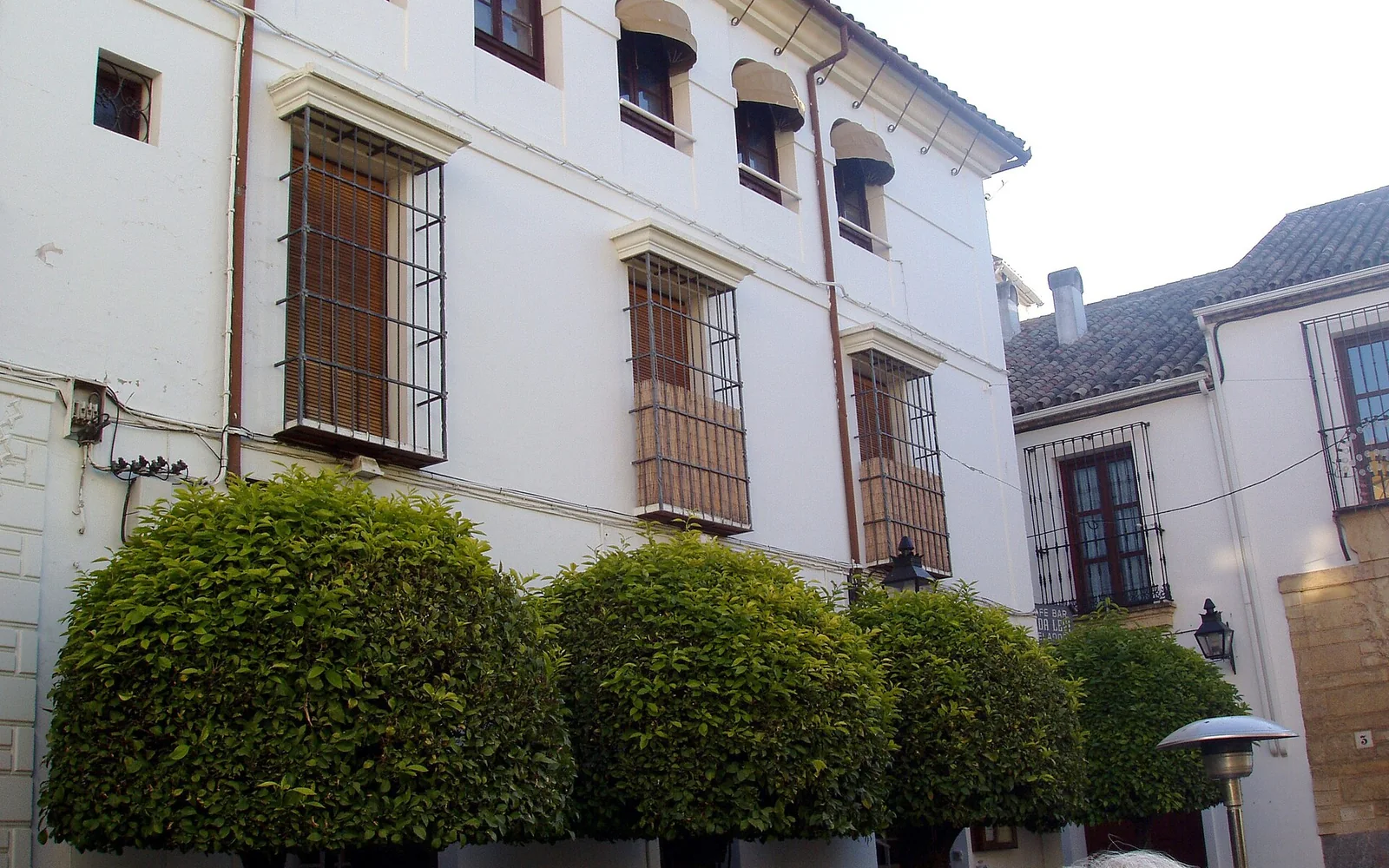 Narrow lane in Córdoba's Jewish Quarter