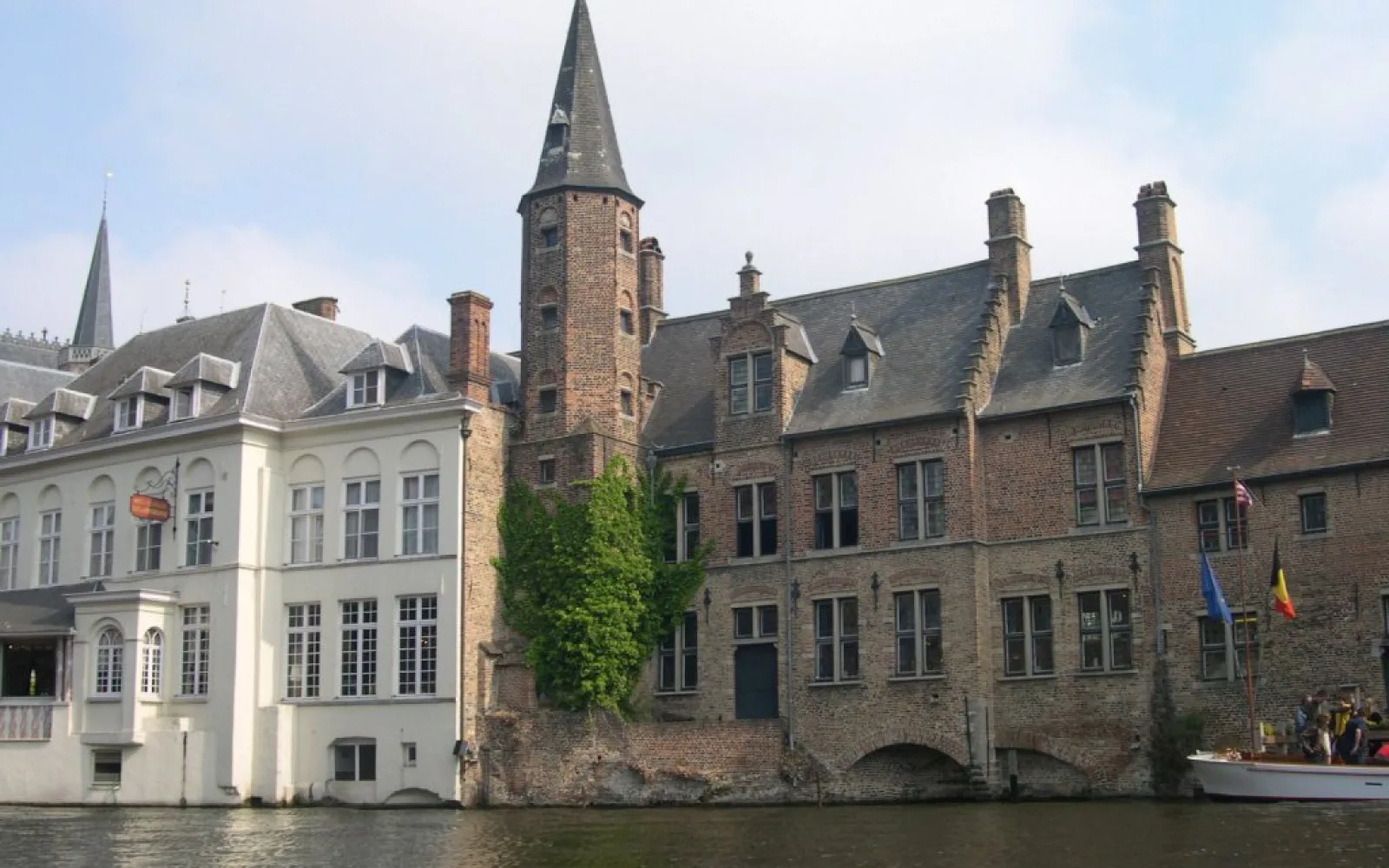 Rozenhoedkaai in Bruges